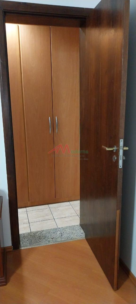 Casa à venda com 3 quartos, 2 suítes, 2 vagas e 200m² no Jordanópolis, São Bernardo do Campo (SP) — foto 14 de 30