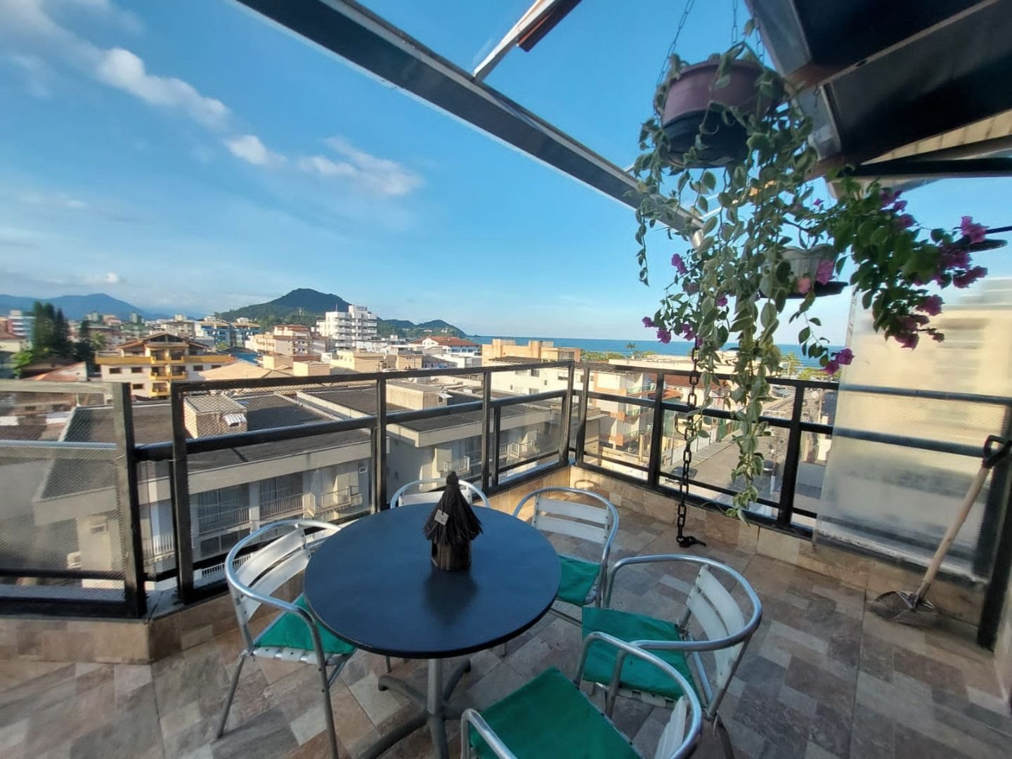 Cobertura à venda com 2 quartos, 3 banheiros, 2 vagas e 162m² no Praia Grande, Ubatuba (SP) — foto 3 de 21
