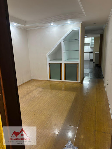 Casa em Condomínio na Fazenda Aricanduva, 3 Dorms, 132m² à Venda