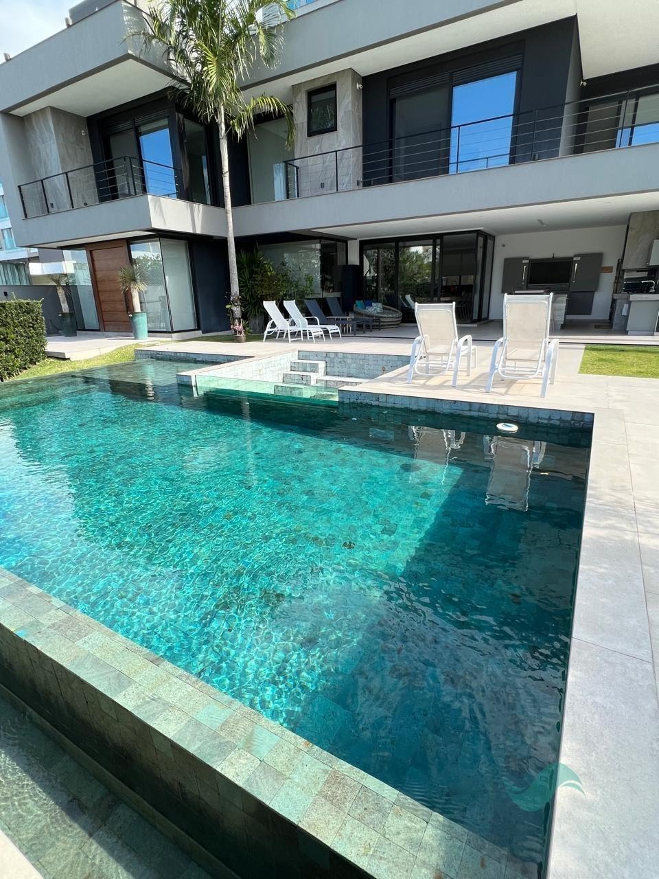 Casa à venda com 5 quartos, 5 suítes, 6 vagas e 600m² no Jurerê, Florianópolis (SC) — foto 12 de 20