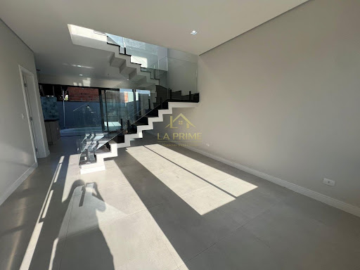 Casa à venda no Condomínio Terras de São Francisco – Sorocaba/SP - 165m2 - 03 Dormitórios - 03 Suítes - 04 Vagas de garagem