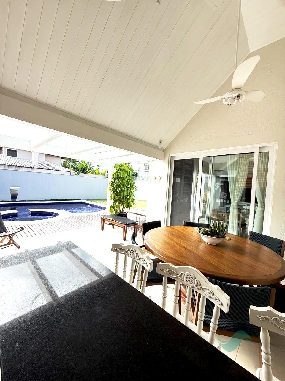 Casa à venda com 3 quartos, 3 suítes, 2 vagas e 231m² no Jurerê Internacional, Florianópolis (SC) — foto 14 de 23