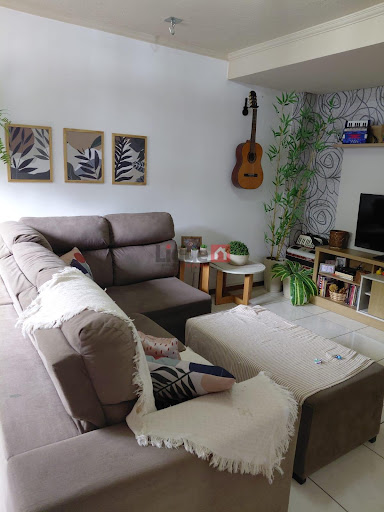 Sobrado à Venda no Desvio Rizzo, Caxias do Sul | 168m²