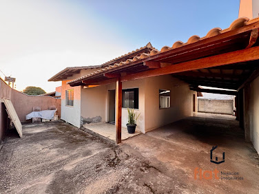 Casa à venda no bairro Redentor em Pará de Minas | 3 quartos, suíte