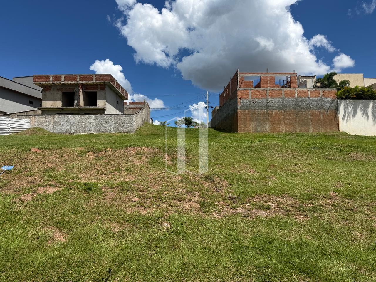 Terreno à venda com 300m² de terreno no Jardins Barcelona, Senador Canedo (GO) — foto 3 de 3