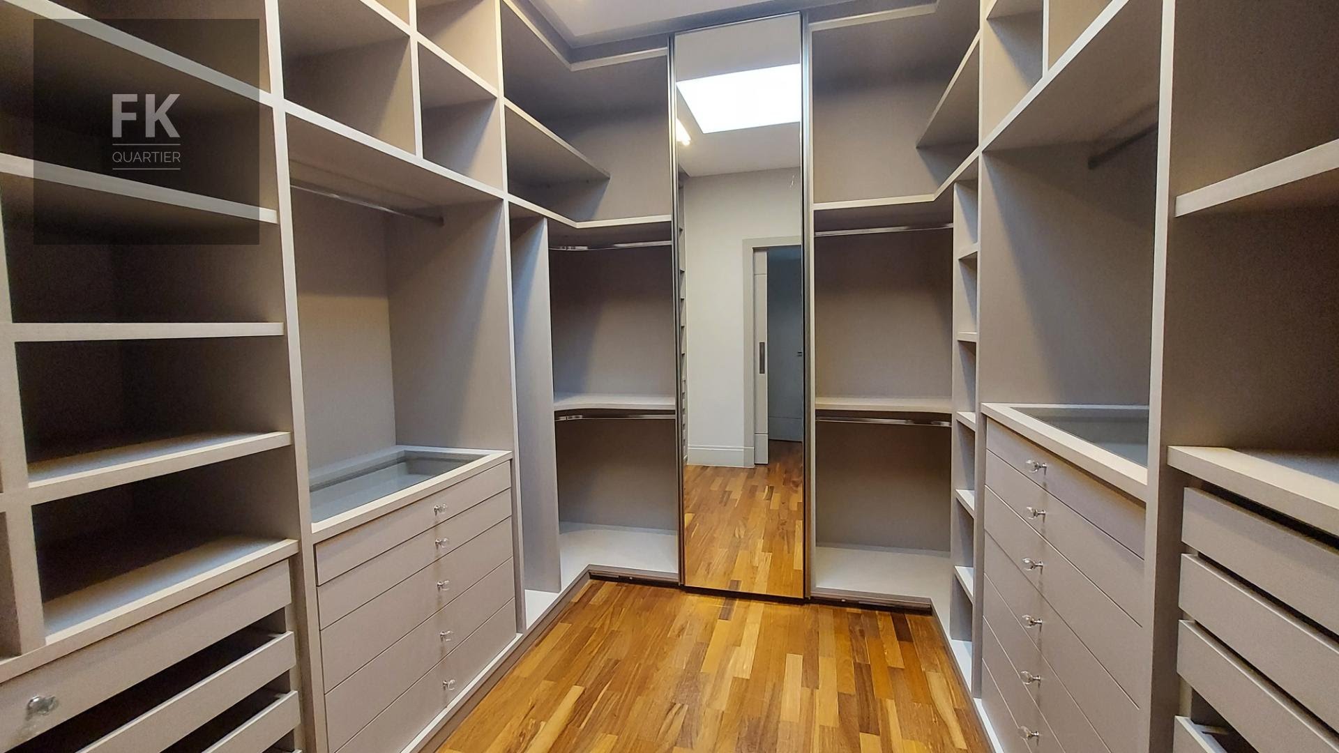 Casa à venda com 4 quartos, 4 suítes, 6 vagas e 448m² no Alphaville Conde II, Barueri (SP) — foto 28 de 30