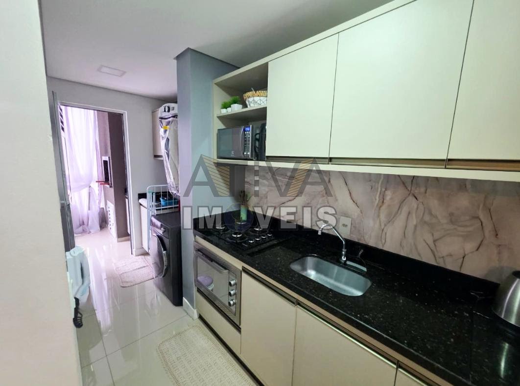 Cozinha e área de serviço