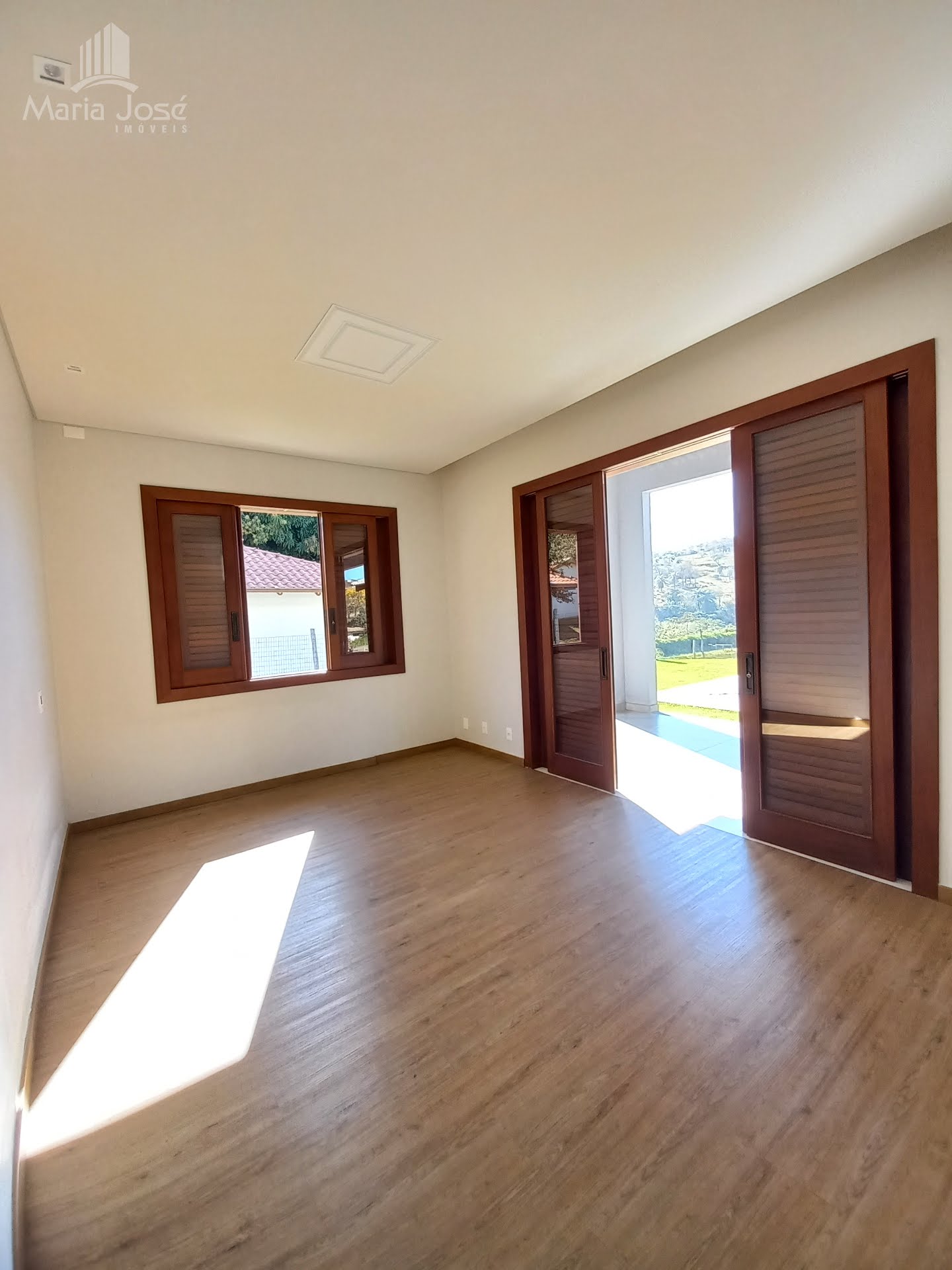 Casa à venda com 3 quartos, 3 suítes, 4 vagas e 400m² no Condomínio Lagos do Moinho, Sete Lagoas (MG) — foto 19 de 30