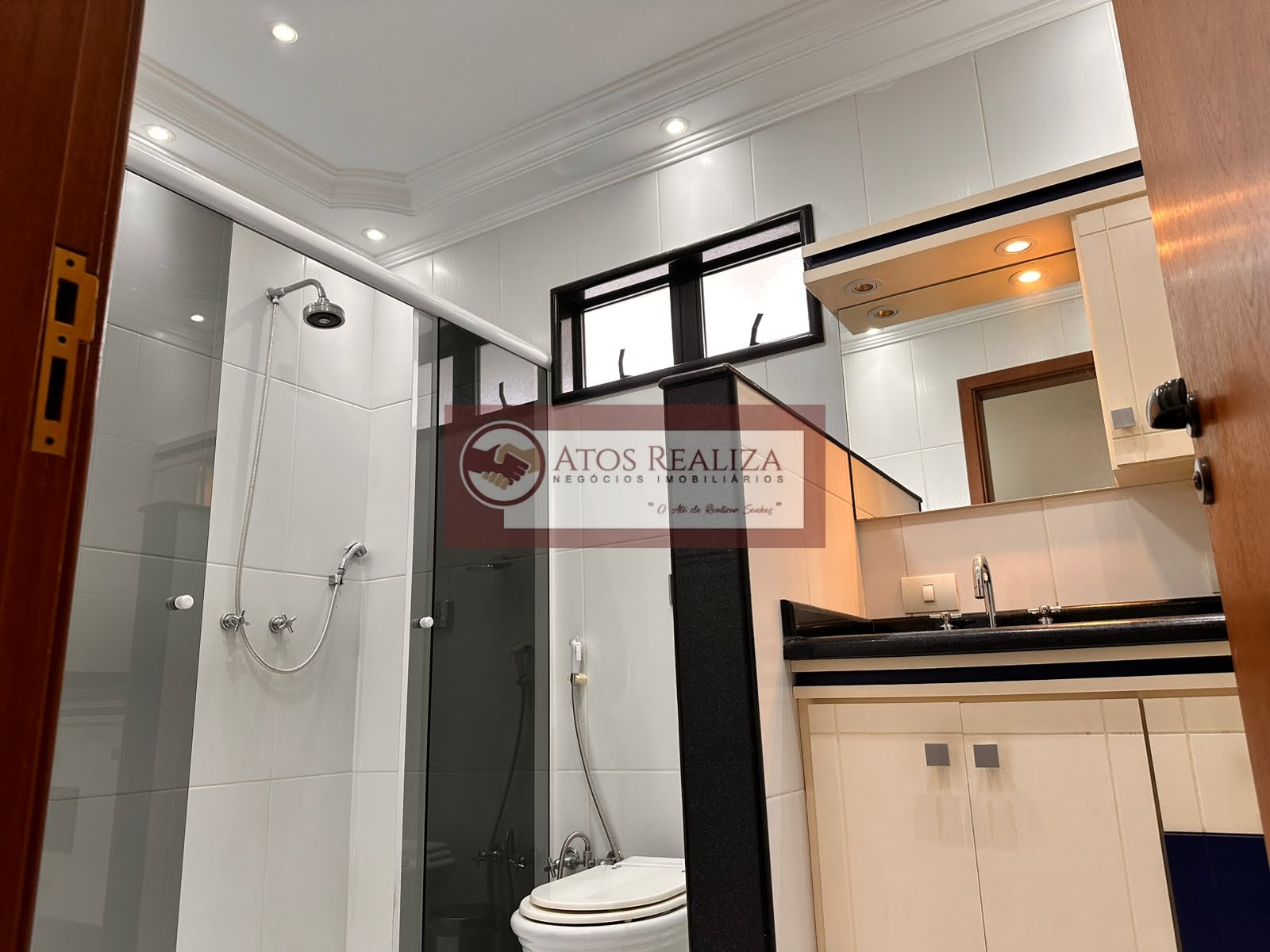 Casa à venda com 4 quartos, 4 suítes, 5 vagas e 348m² no Jardim Campo Grande, São Paulo (SP) — foto 23 de 30