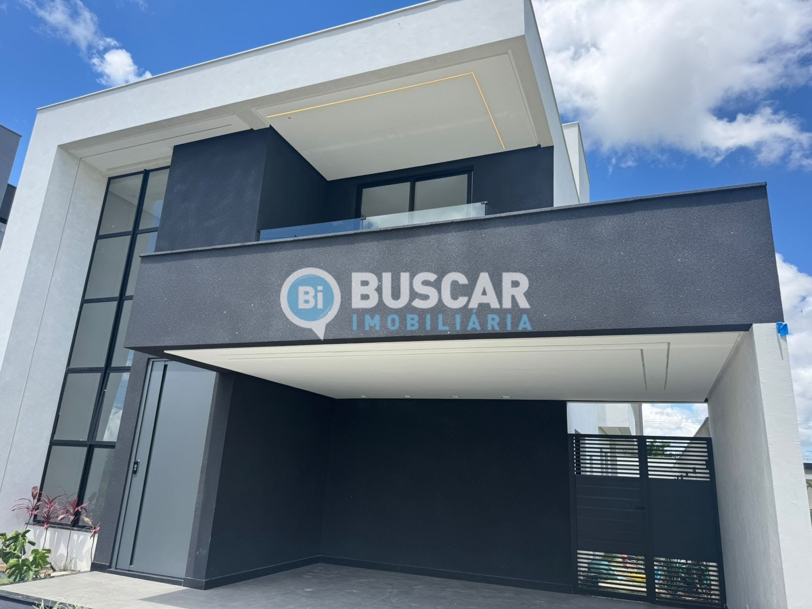 Casa à venda com 4 quartos, 3 suítes, 4 vagas e 314m² no Sim, Feira de Santana (BA) — foto 3 de 11