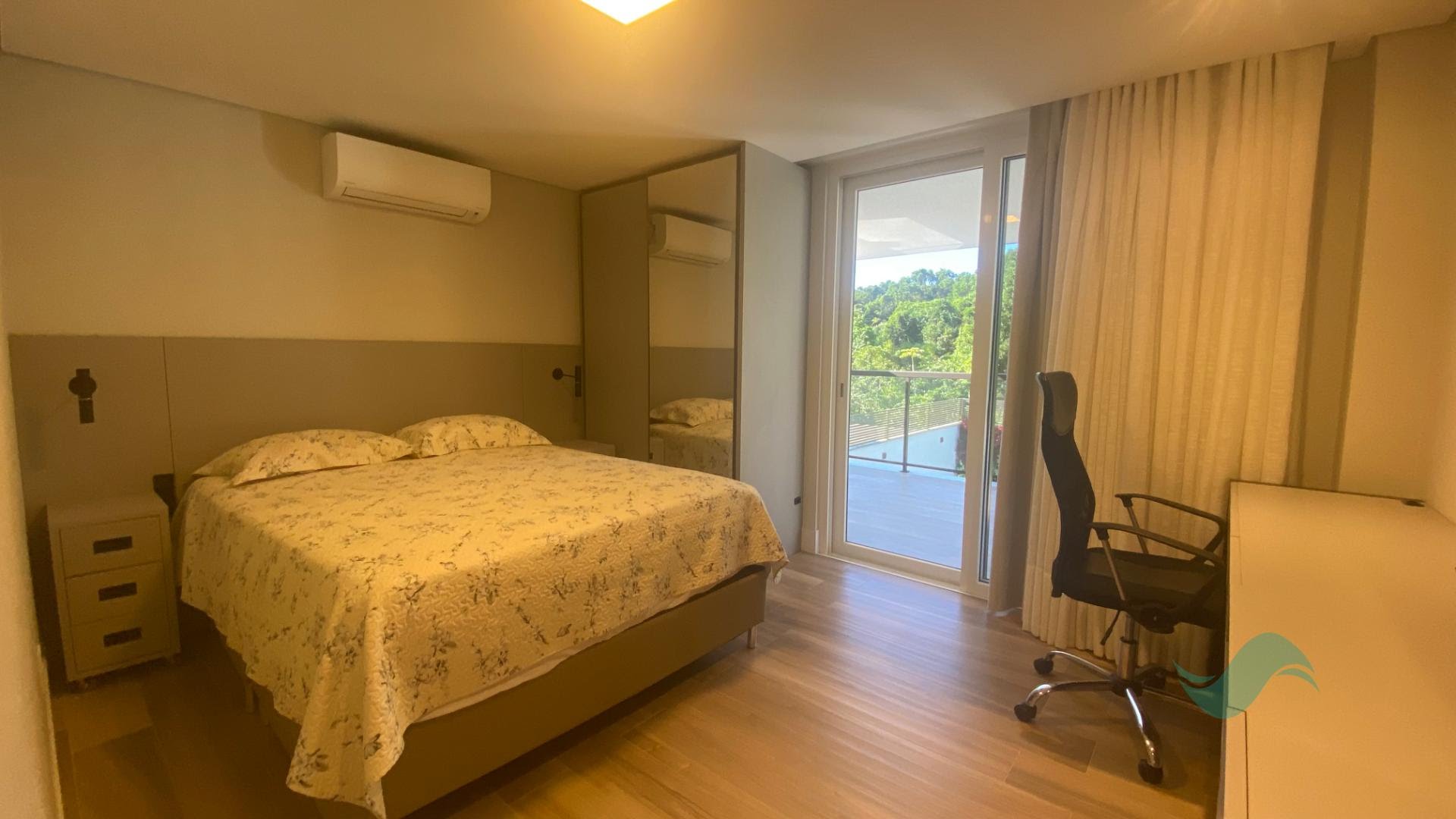 Casa à venda com 5 quartos, 5 suítes, 3 vagas e 536m² no Jurerê, Florianópolis (SC) — foto 16 de 30