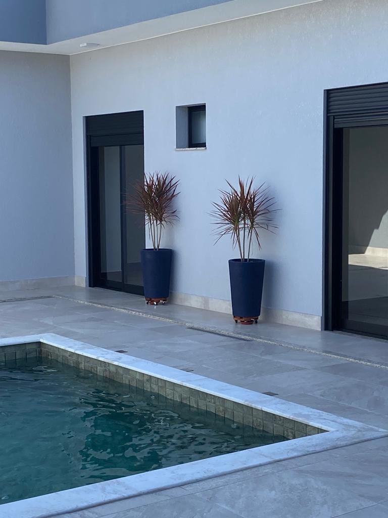 Casa à venda com 3 quartos, 3 suítes, 4 vagas e 235m² no Jardim Residencial Maria Dulce, Indaiatuba (SP) — foto 9 de 30