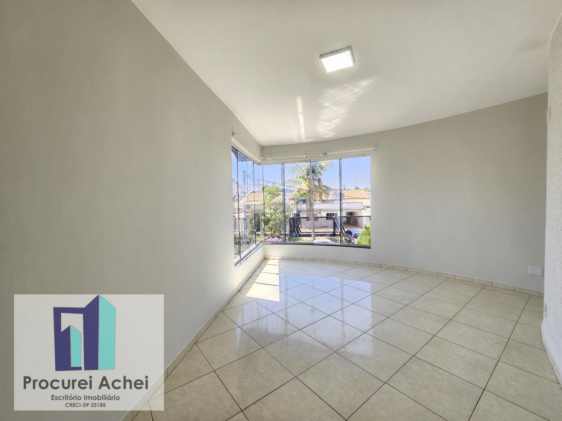 Casa à venda com 5 quartos, 2 suítes, 4 vagas e 300m² no Setor Tradicional (planaltina), Planaltina (DF) — foto 2 de 23