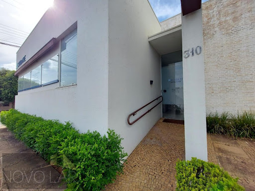 Sala Comercial para Locação em Adamantina / SP no bairro Centro