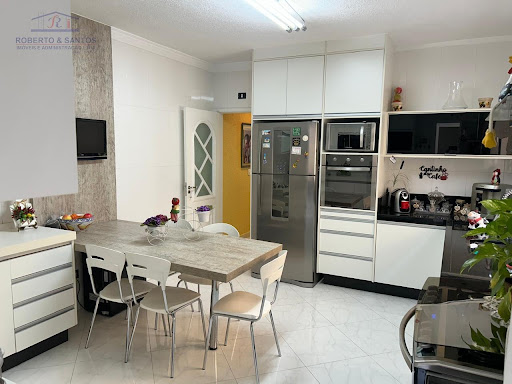 Cozinha com armários