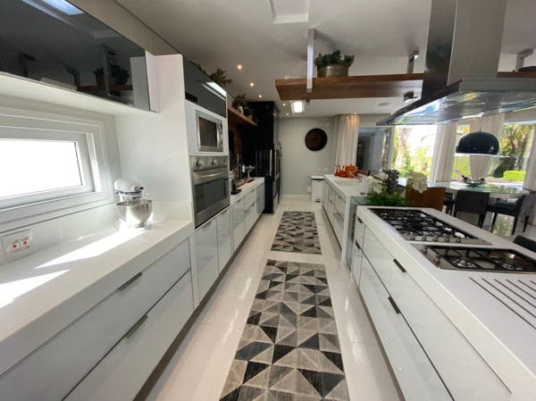 Casa à venda com 5 quartos, 5 suítes, 6 vagas e 1200m² no Jurerê Internacional, Florianópolis (SC) — foto 10 de 30