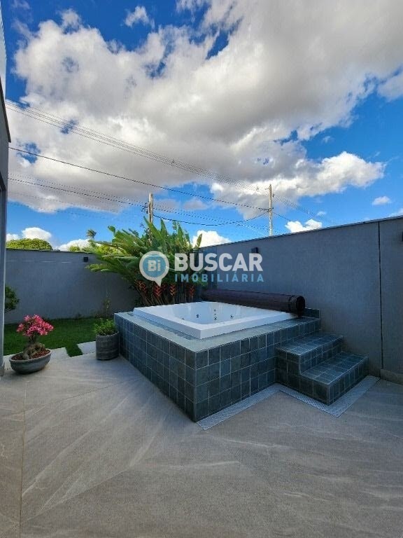 Casa à venda com 4 quartos, 4 suítes, 4 vagas e 358m² no Sim, Feira de Santana (BA) — foto 10 de 23