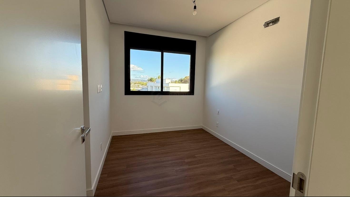 Casa à venda com 4 quartos, 4 suítes, 6 vagas e 399m² no Alphaville Nova Esplanada 2, Votorantim (SP) — foto 17 de 28