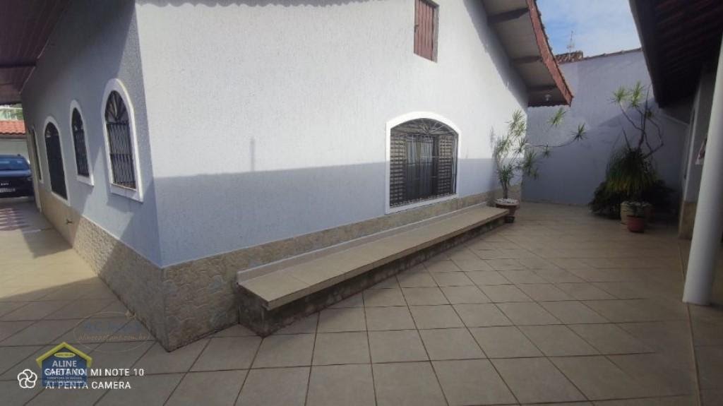 Casa à venda com 4 quartos, 3 suítes, 5 vagas e 187m² no Balneario Flórida, Praia Grande (SP) — foto 28 de 30