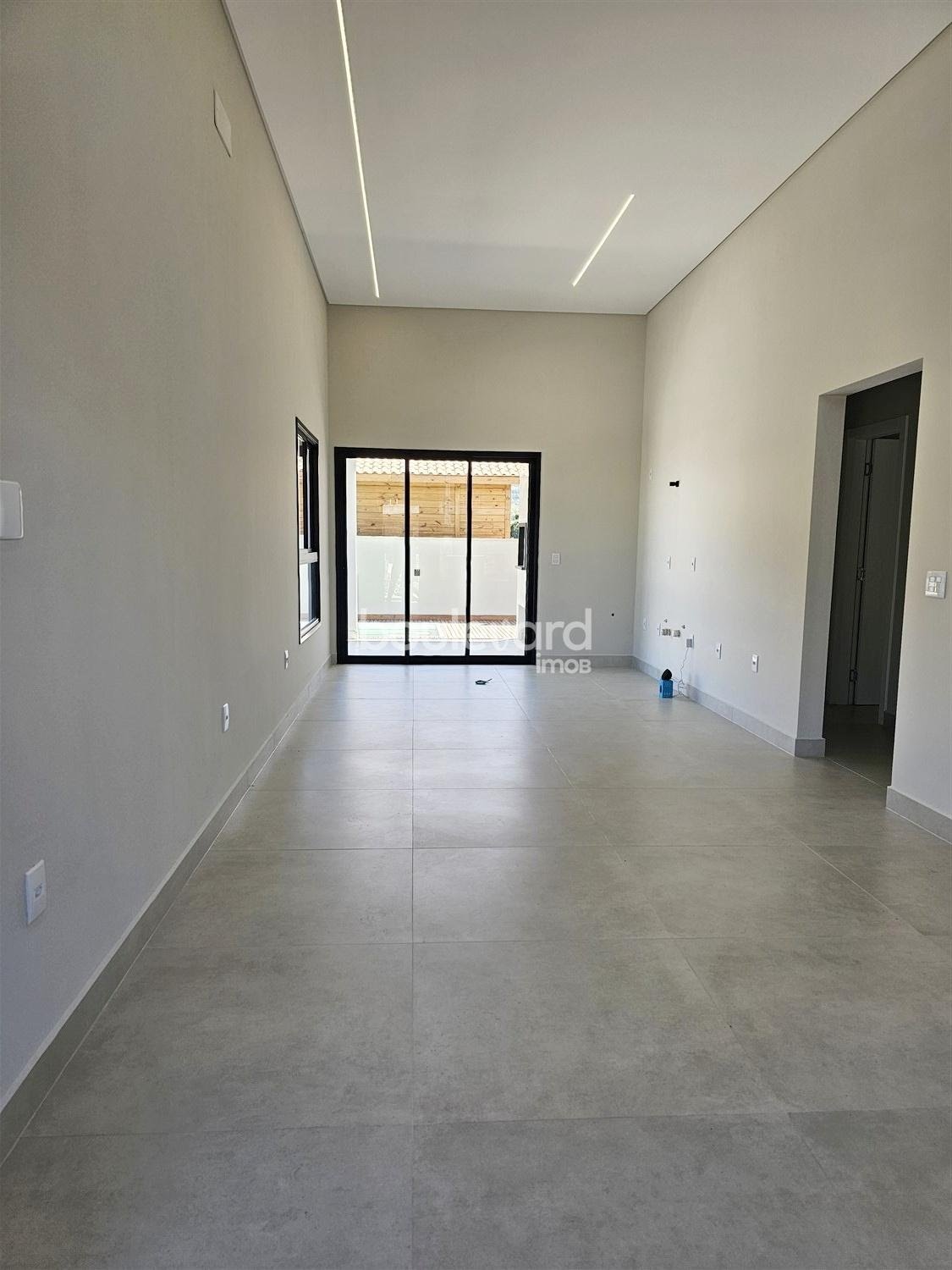Casa à venda com 3 quartos, 1 suíte, 2 vagas e 108m² no Forquilhas, São José (SC) — foto 3 de 20
