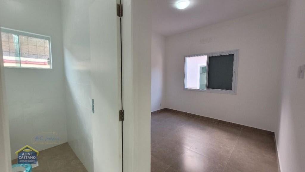 Casa à venda com 3 quartos, 3 suítes, 3 vagas e 124m² no Jardim Imperador, Praia Grande (SP) — foto 12 de 26