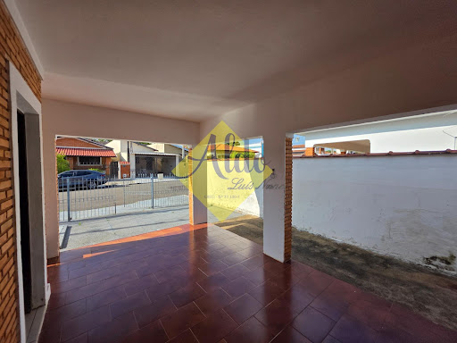 Casa em Vila Pindnga  -  São Pedro