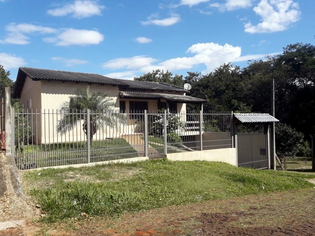 Casa para alugar com 2 quartos, 1 banheiro, 2 vagas e 105m² no Burtet, Ijuí (RS) — foto 8 de 20