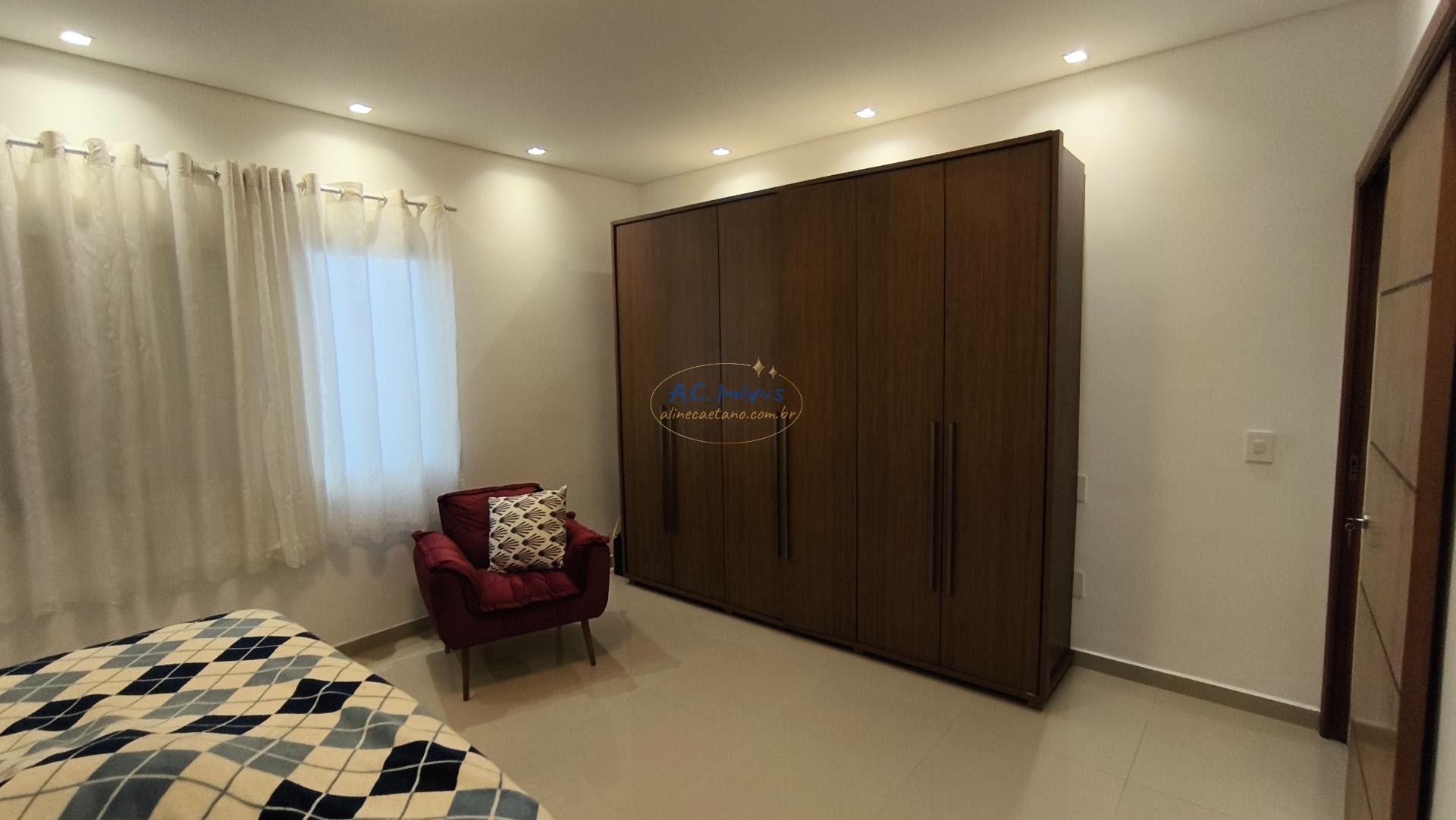 Casa à venda com 3 quartos, 2 suítes, 7 vagas e 227m² no Balneario Flórida, Praia Grande (SP) — foto 24 de 30