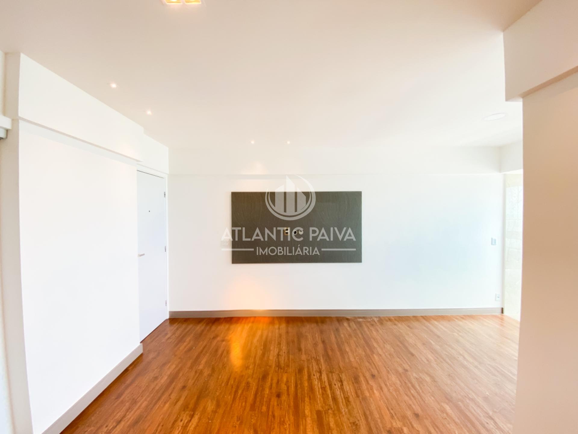 Sala - Porto Fino Candeias 