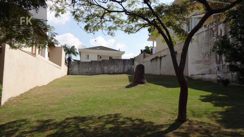 Terreno à venda com 360m² de terreno no Alphaville, Santana de Parnaíba — foto principal