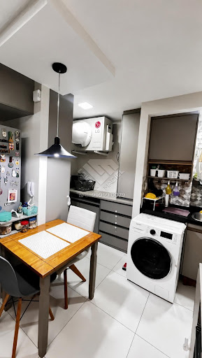 Compre Apartamento reformado de 82m² à venda na Tamarineira, Recife. 2 quartos (1 suíte), varanda gourmet e 2 vagas. Agende visita com Leicam Maciel!