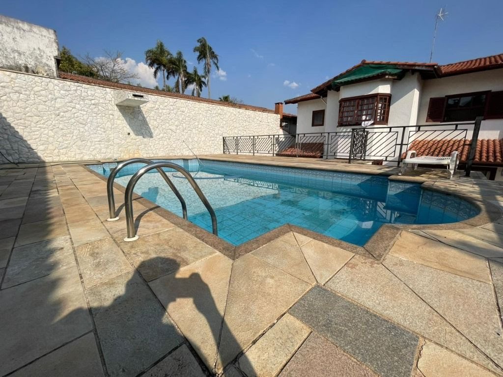 Casa à venda com 3 quartos, 3 suítes, 8 vagas e 570m² no Condominio Arujazinho I II III, Arujá (SP) — foto 23 de 30