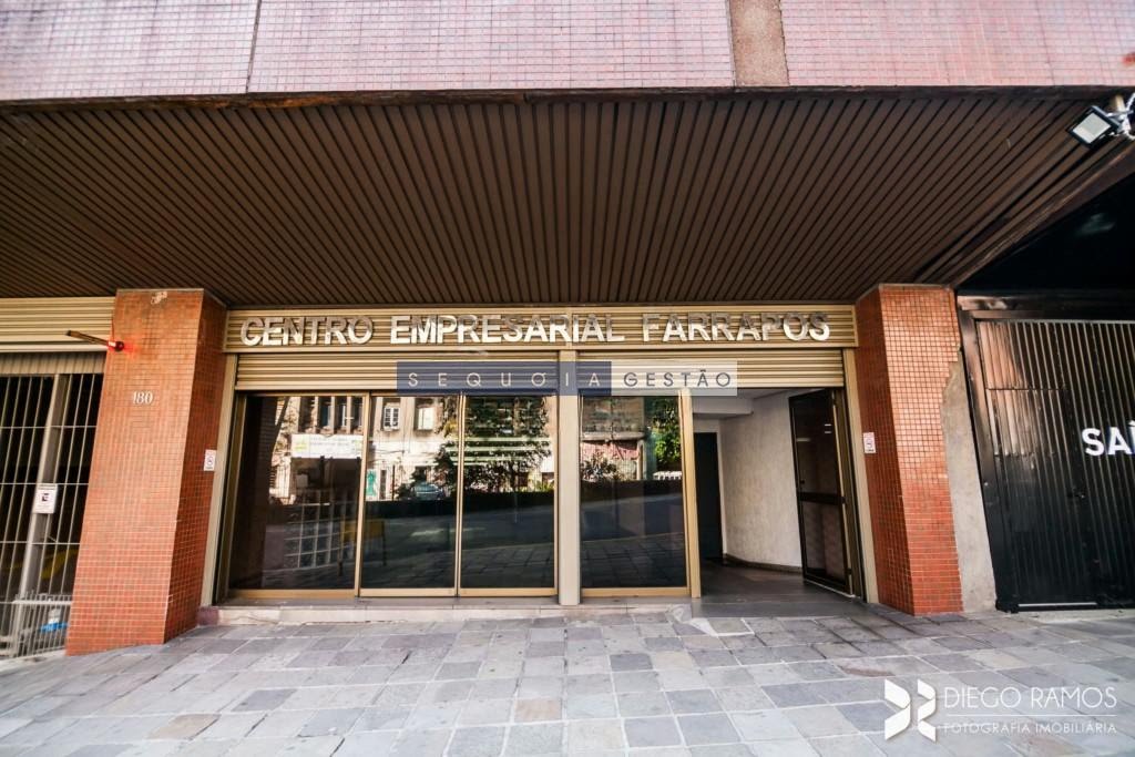 Comercial à venda com 1 banheiro, 4 vagas e 381m² no Floresta, Porto Alegre (RS) — foto 19 de 24