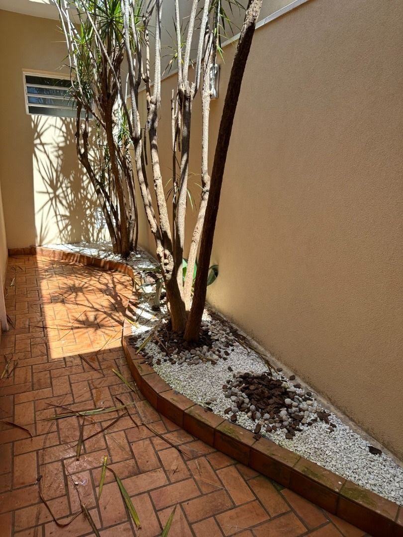 Casa à venda com 5 quartos, 3 suítes, 5 vagas e 324m² no Vila Tibério, Ribeirão Preto (SP) — foto 9 de 30