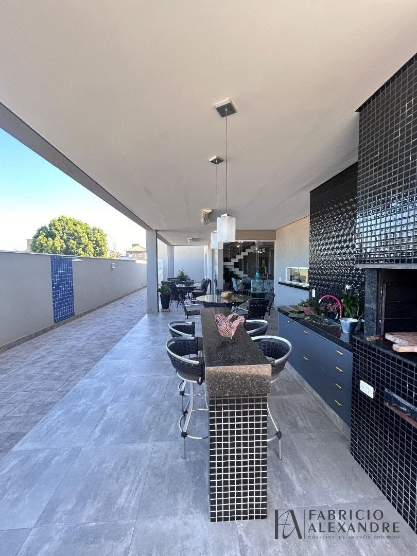 Casa à venda com 4 quartos, 4 suítes, 4 vagas e 300m² no Figueira I, São José do Rio Preto (SP) — foto 15 de 20