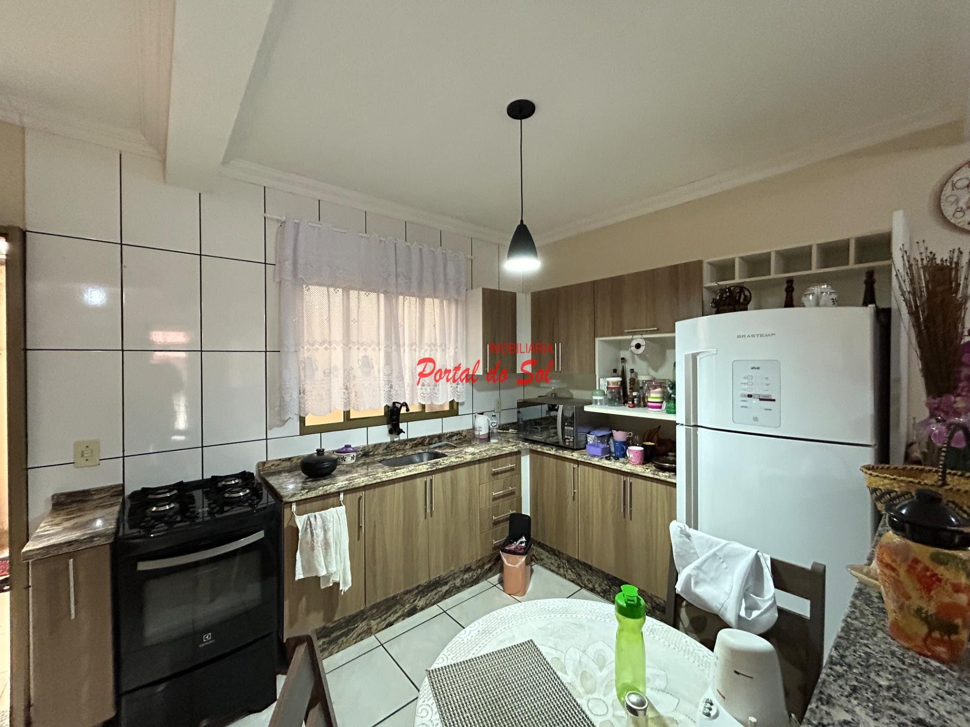 Casa à venda com 3 quartos e 1 banheiro no Jardim Altvater, Santo Antônio da Platina (PR) — foto 2 de 9