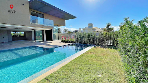 Casa  alto padrão a 150 metros do mar Jurerê Internacional