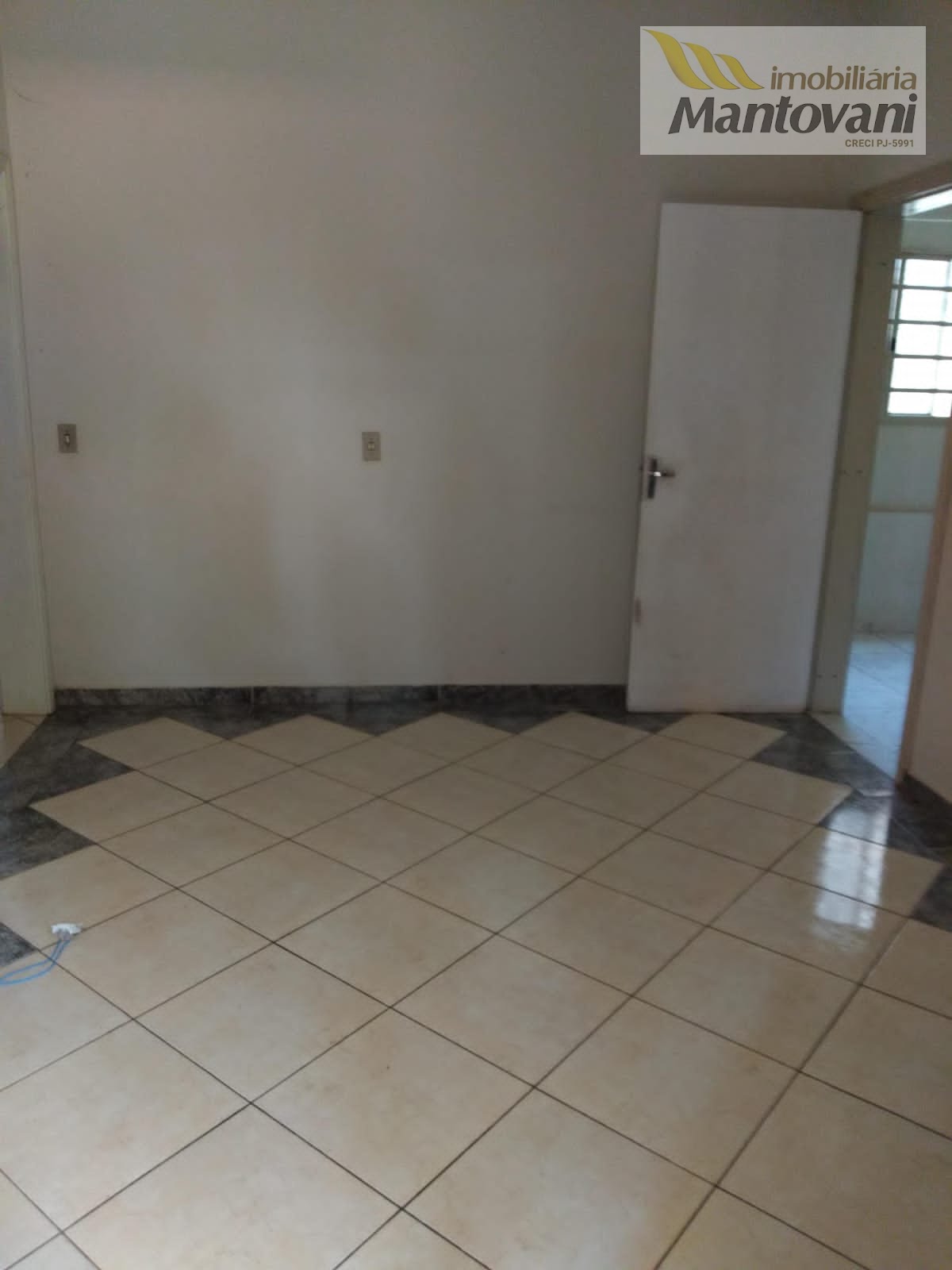 Casa à venda com 3 quartos, 1 suíte e 3 vagas no Jardim São João, Tatuí (SP) — foto 2 de 13