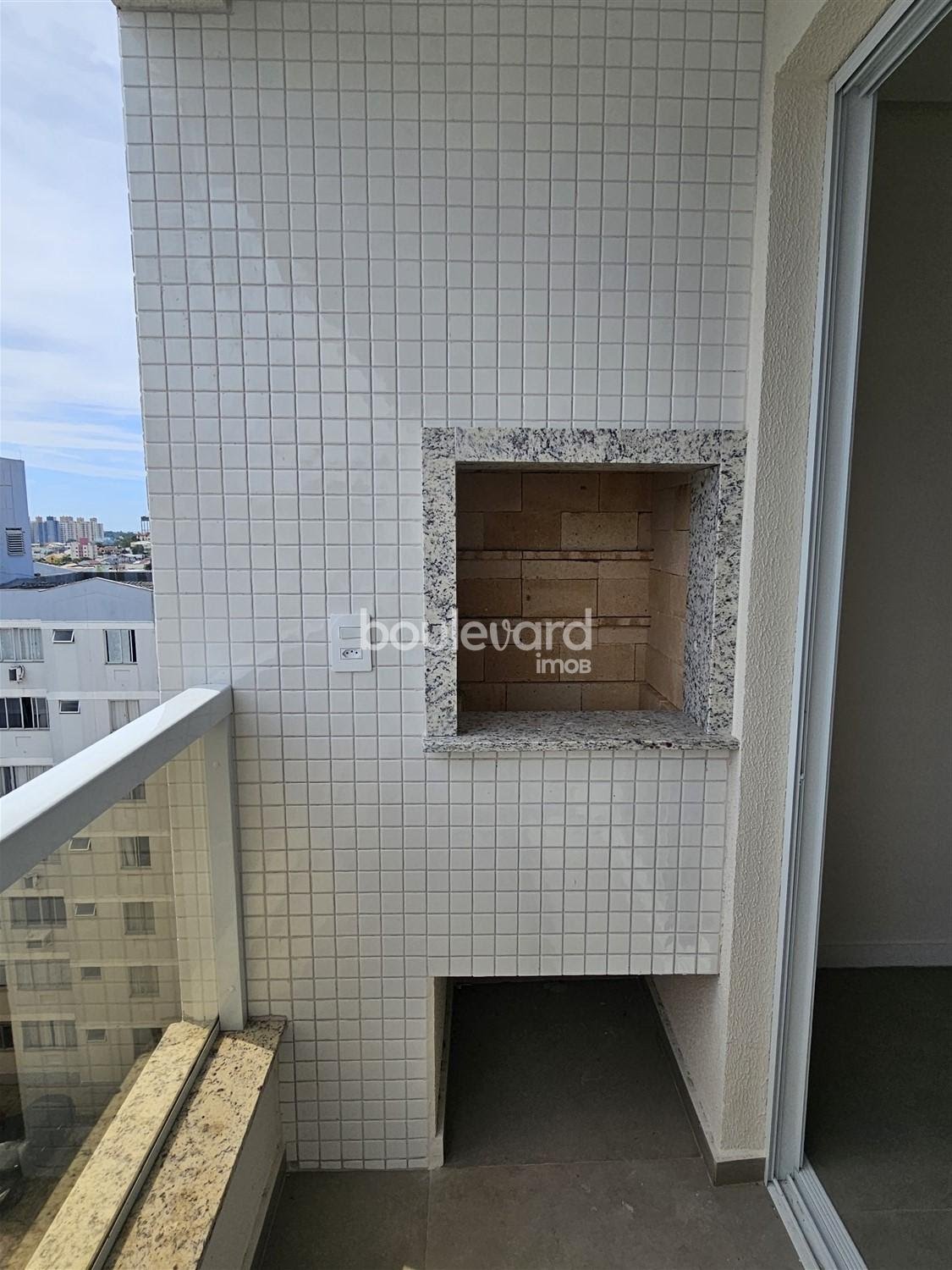 Apartamento à venda com 2 quartos, 1 suíte, 1 vaga e 70m² no Ipiranga, São José (SC) — foto 5 de 16