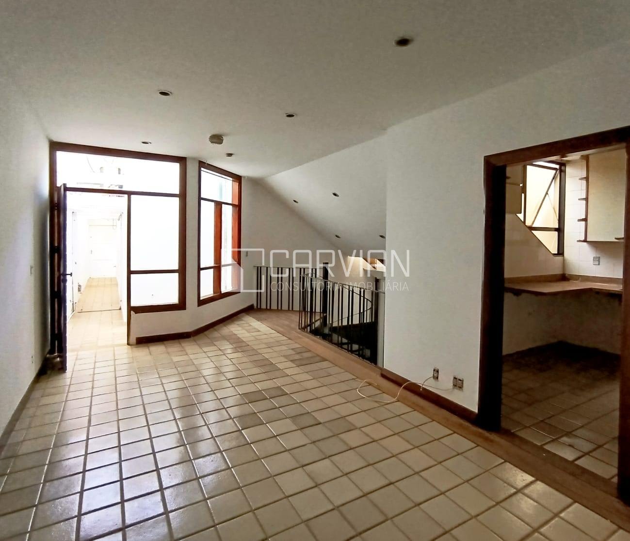 Comercial para alugar com 2 banheiros, 1 vaga e 100m² no Jardim Sumare, Ribeirão Preto — foto principal