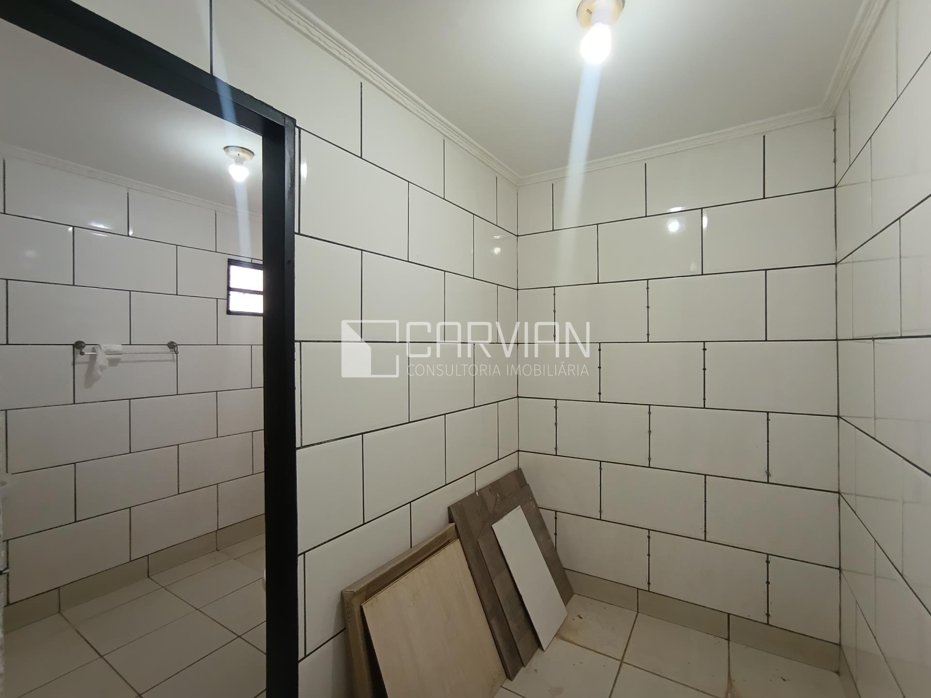 Casa à venda com 3 quartos, 2 banheiros, 2 vagas e 170m² no Adelino Simioni, Ribeirão Preto (SP) — foto 5 de 24