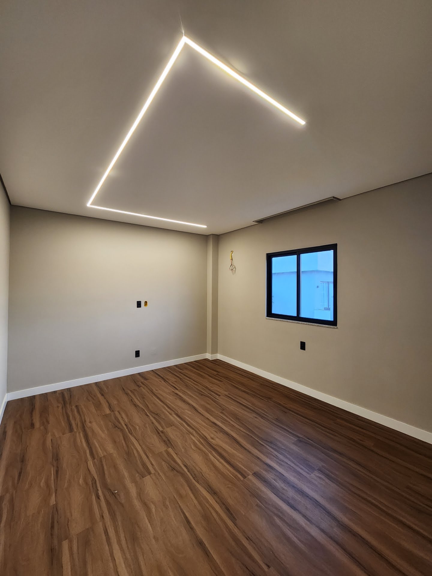 Casa à venda com 4 quartos, 3 suítes, 2 vagas e 402m² no Sim, Feira de Santana (BA) — foto 16 de 23