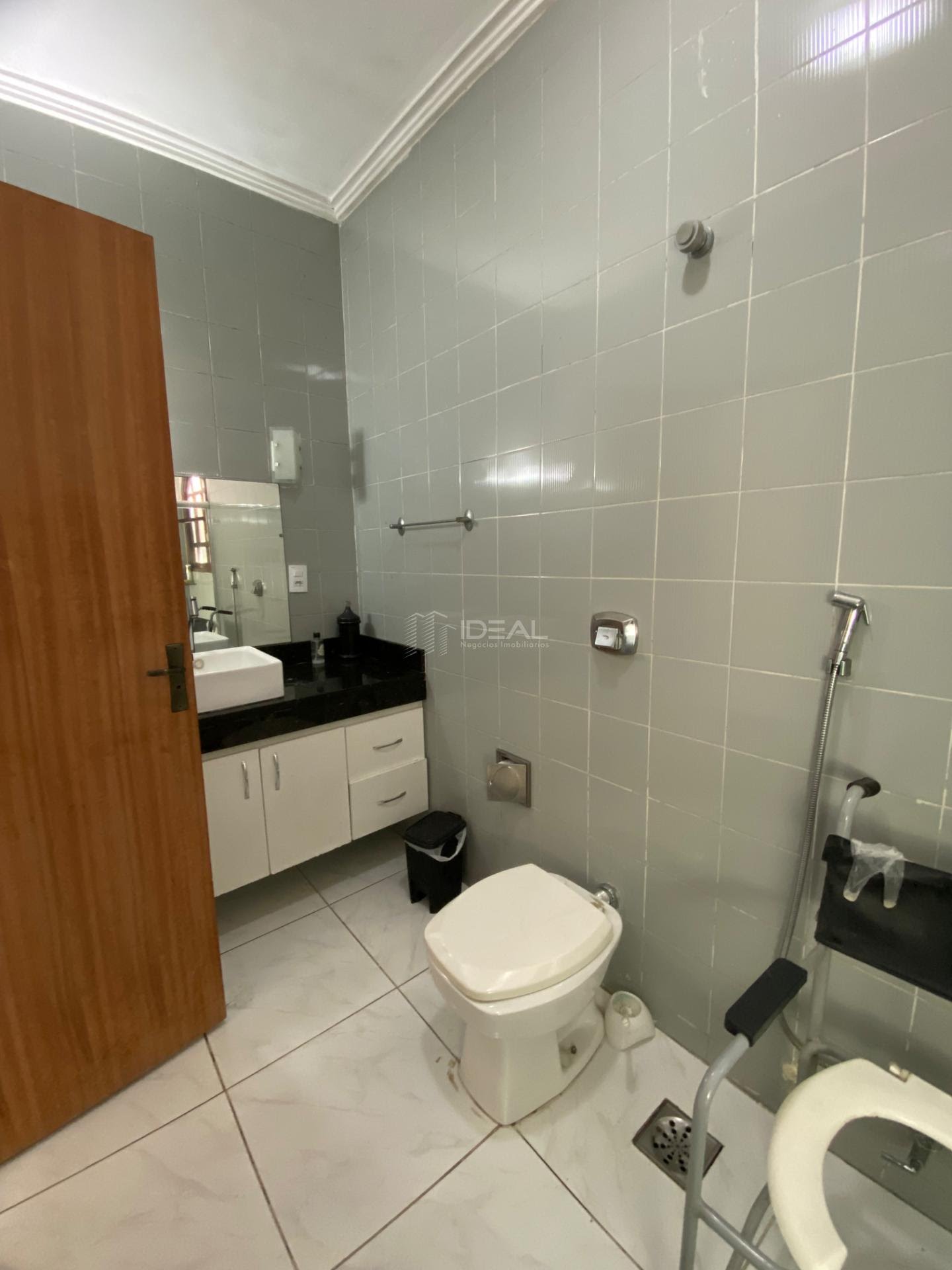 Casa à venda com 3 quartos, 1 suíte, 6 vagas e 250m² no Parque Oliveira Botelho, Campos dos Goytacazes (RJ) — foto 19 de 25