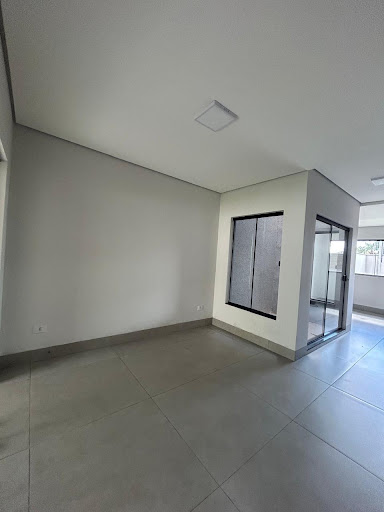 Sobrado em Vila Carlota  -  Campo Grande