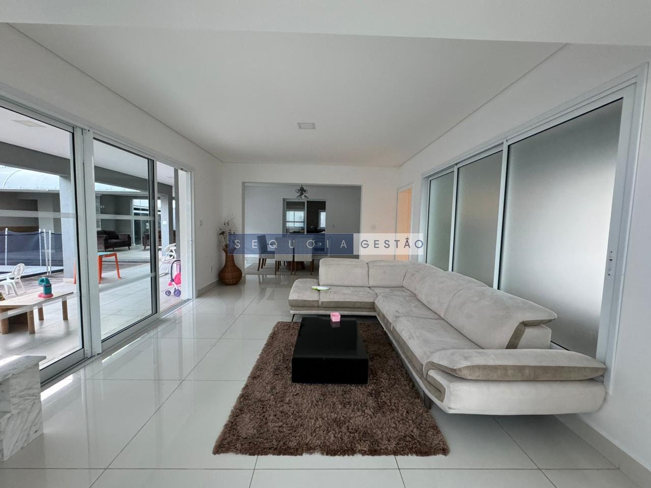Casa à venda com 5 quartos, 5 suítes, 4 vagas e 530m² no Vila Costa, Taubaté (SP) — foto 8 de 30