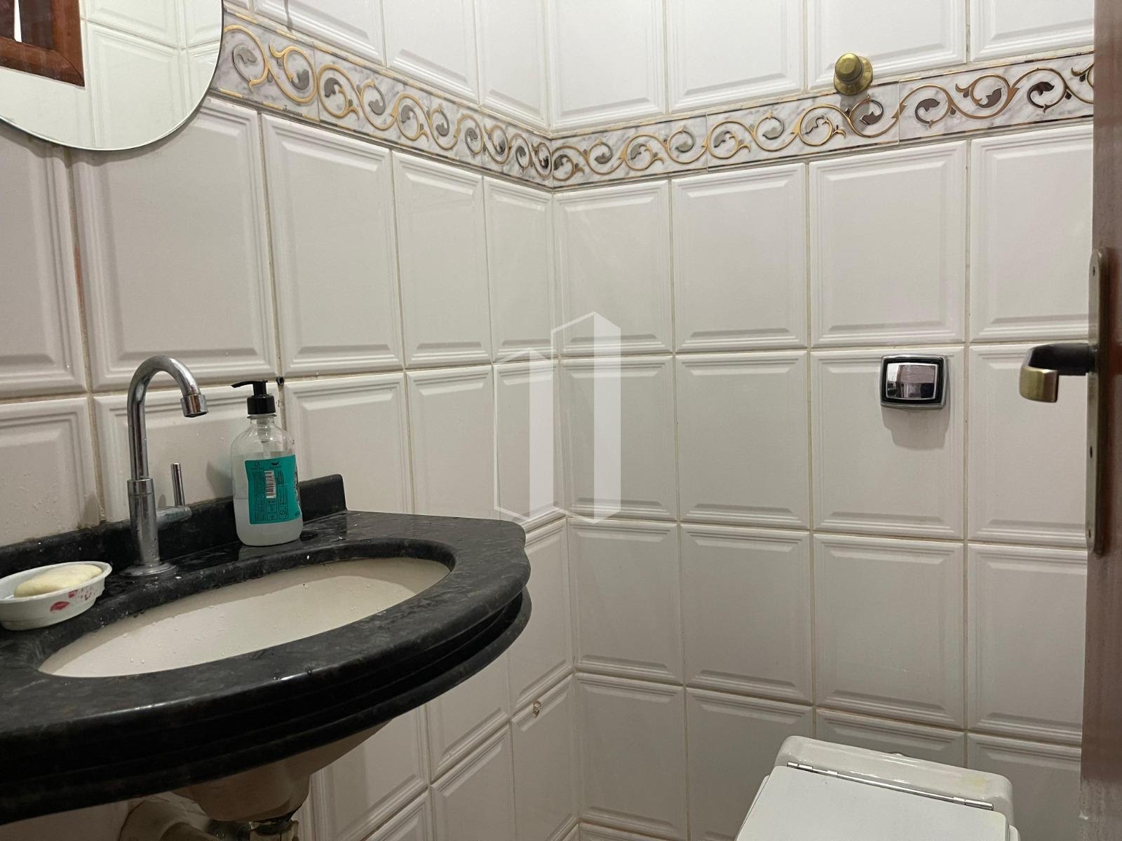 Casa à venda com 5 quartos, 2 suítes, 2 vagas e 180m² no Jardim Planalto, Goiânia (GO) — foto 17 de 21