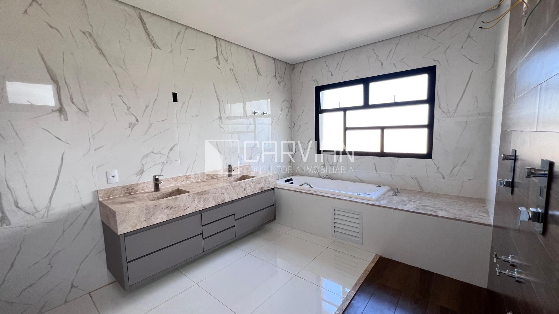 Casa à venda com 3 quartos, 3 suítes, 2 vagas e 247m² no Jardim Cybelli, Ribeirão Preto (SP) — foto 2 de 29