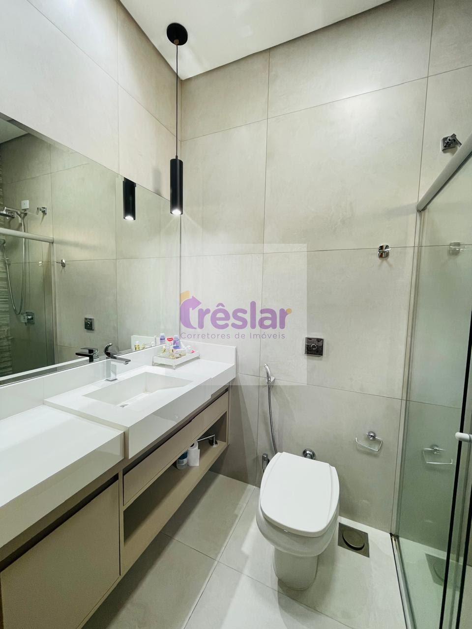 Casa à venda com 3 quartos, 3 suítes, 2 vagas e 205m² no Condominio Village do Lago, Três Lagoas (MS) — foto 5 de 23
