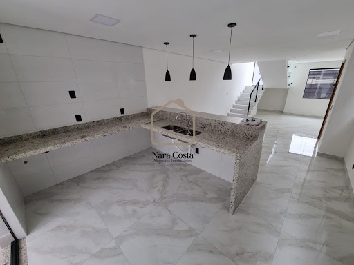 Casa para Venda em Suzano / SP no bairro Jardim Quaresmeira 
