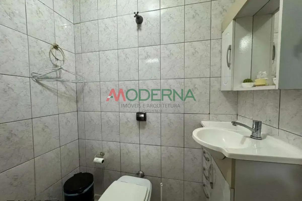 Casa à venda com 3 quartos, 1 suíte, 2 vagas e 175m² no Anchieta, São Bernardo do Campo (SP) — foto 9 de 24